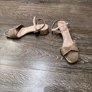 Metro Gold Glitter block heel sandals #glamour #heels #swag #